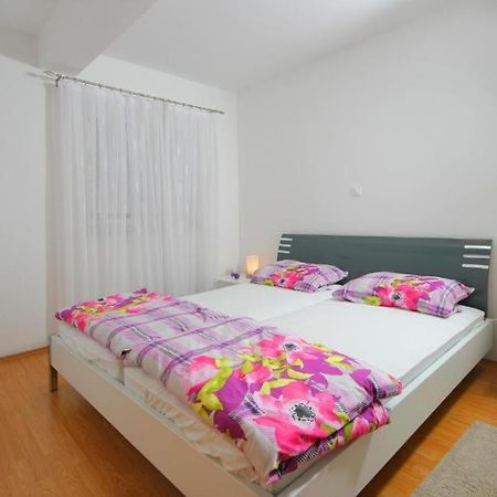 Apartmani Mane Trogir Exteriör bild