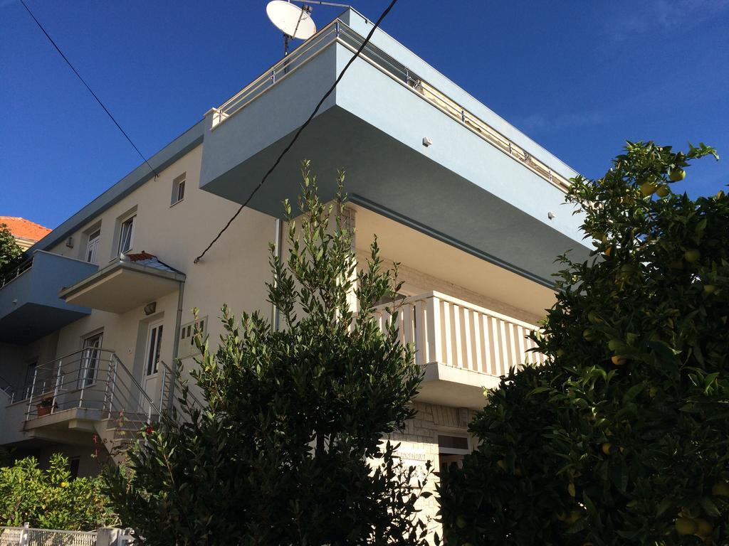 Apartmani Mane Trogir Exteriör bild
