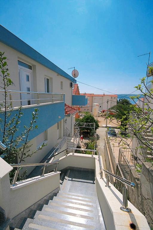 Apartmani Mane Trogir Exteriör bild