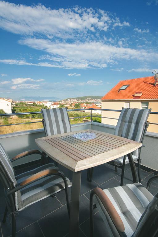 Apartmani Mane Trogir Exteriör bild