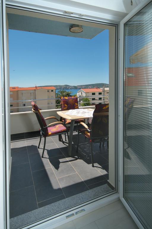 Apartmani Mane Trogir Exteriör bild