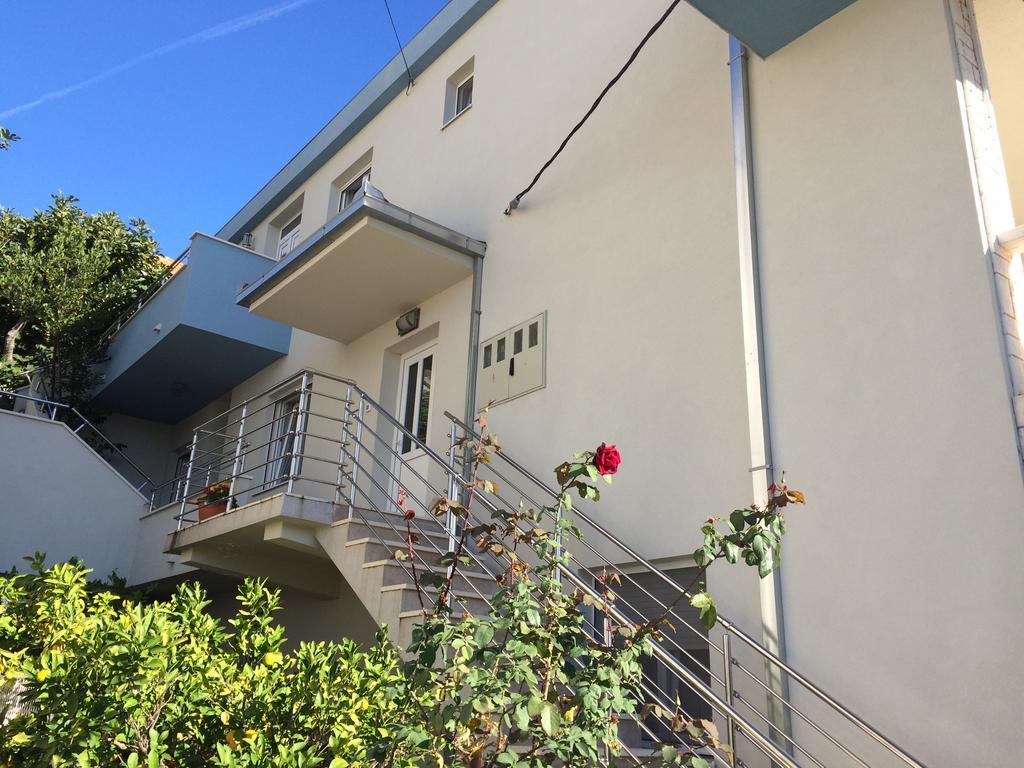Apartmani Mane Trogir Exteriör bild