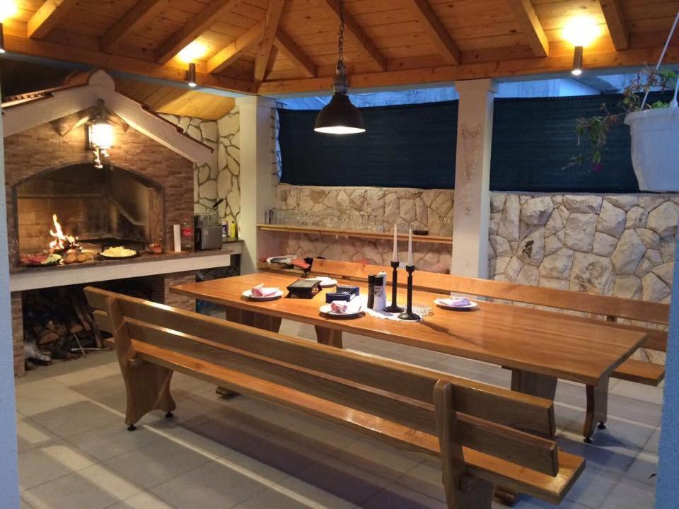 Apartmani Mane Trogir Exteriör bild